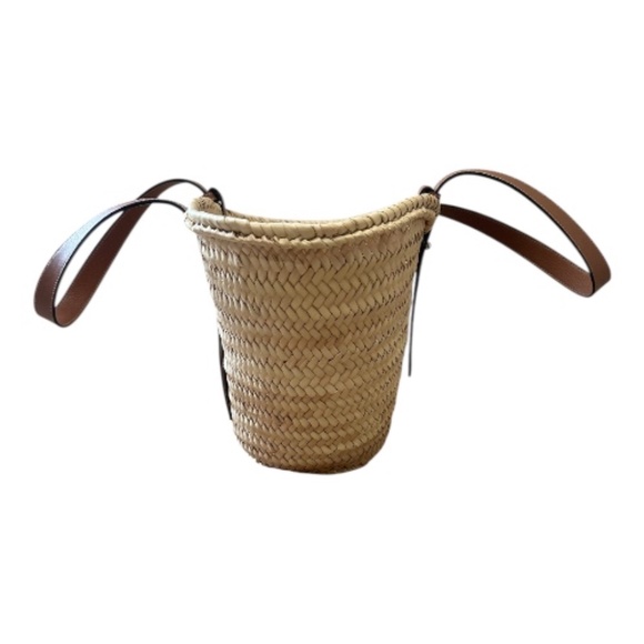 Loewe x Paula’s Ibiza Basket Bag in Palm Leaf with Leather Handles - Picture 3 of 16